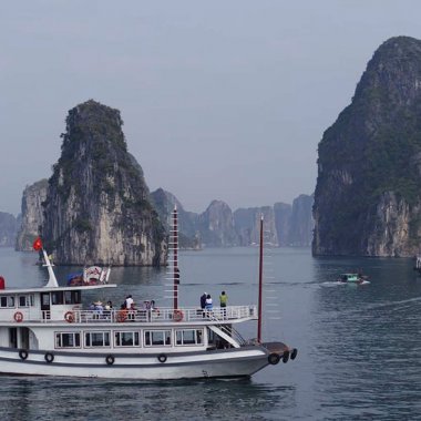 Kinh Nghiệm Du Lịch Hạ Long 1 Ngày: Lịch Trình Tối Ưu Và Chi Phí Tiết Kiệm