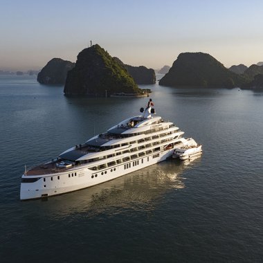 Siêu du thuyền Essence Grand Halong 2: Đỉnh cao nghỉ dưỡng mới tại Vịnh Bái Tử Long