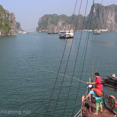 Vịnh Hạ Long: Điểm đến câu cá đẳng cấp thế giới bạn không nên bỏ lỡ