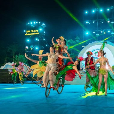 Carnaval Hạ Long 2025: Cẩm Nang Lễ Hội Và Trải Nghiệm Ẩm Thực Đỉnh Cao