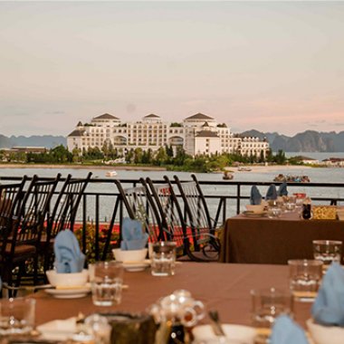 Du Lịch Hạ Long Tháng Nào Đẹp Nhất? Kinh Nghiệm Lên Lịch Trình Theo Mùa Từ Chuyên Gia