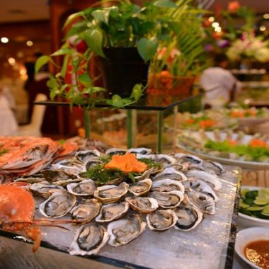 Top nhà hàng Hạ Long ngon được người địa phương tin chọn