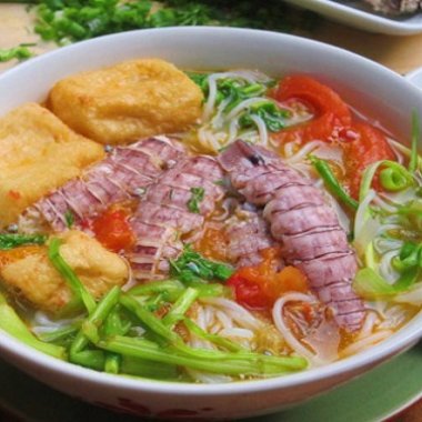 Cẩm nang ẩm thực Hạ Long: Top 20+ món đặc sản phải thử