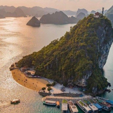 Kinh Nghiệm Thuê Tàu Ra Đảo Titop Vịnh Hạ Long Chi Tiết Nhất