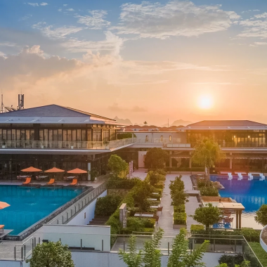 Oakwood Ha Long Resort: Trải nghiệm nghỉ dưỡng đẳng cấp bên vịnh di sản