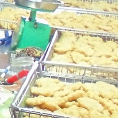 Chả Mực Giã Tay Hoài Phương: Tinh Hoa Ẩm Thực Hạ Long Gần Một Thế Kỷ