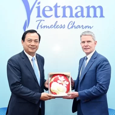 Du lịch Việt Nam hợp tác cùng CNN xúc tiến thị trường khách cao cấp
